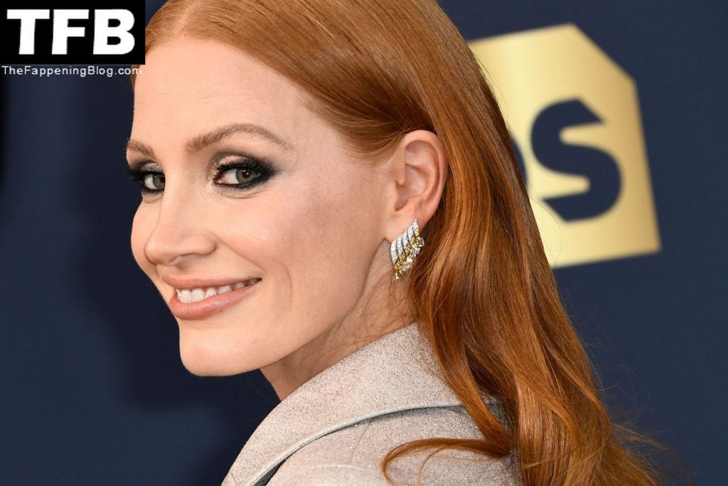 Jessica Chastain Sexy The Fappening Blog 14 1024x683 - Jessica Chastain Displays Her Cleavage at the 28th Annual Screen Actors Guild Awards (157 Photos)