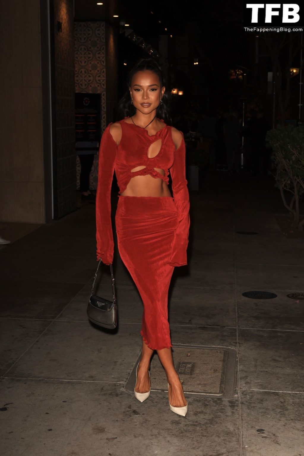 Karrueche Tran Sexy The Fappening Blog 17 1 1024x1536 - Karrueche Tran Shows Her Pokies in a Red Dress at The Hollywood Reporter’s Oscar Nominees Night (68 Photos)