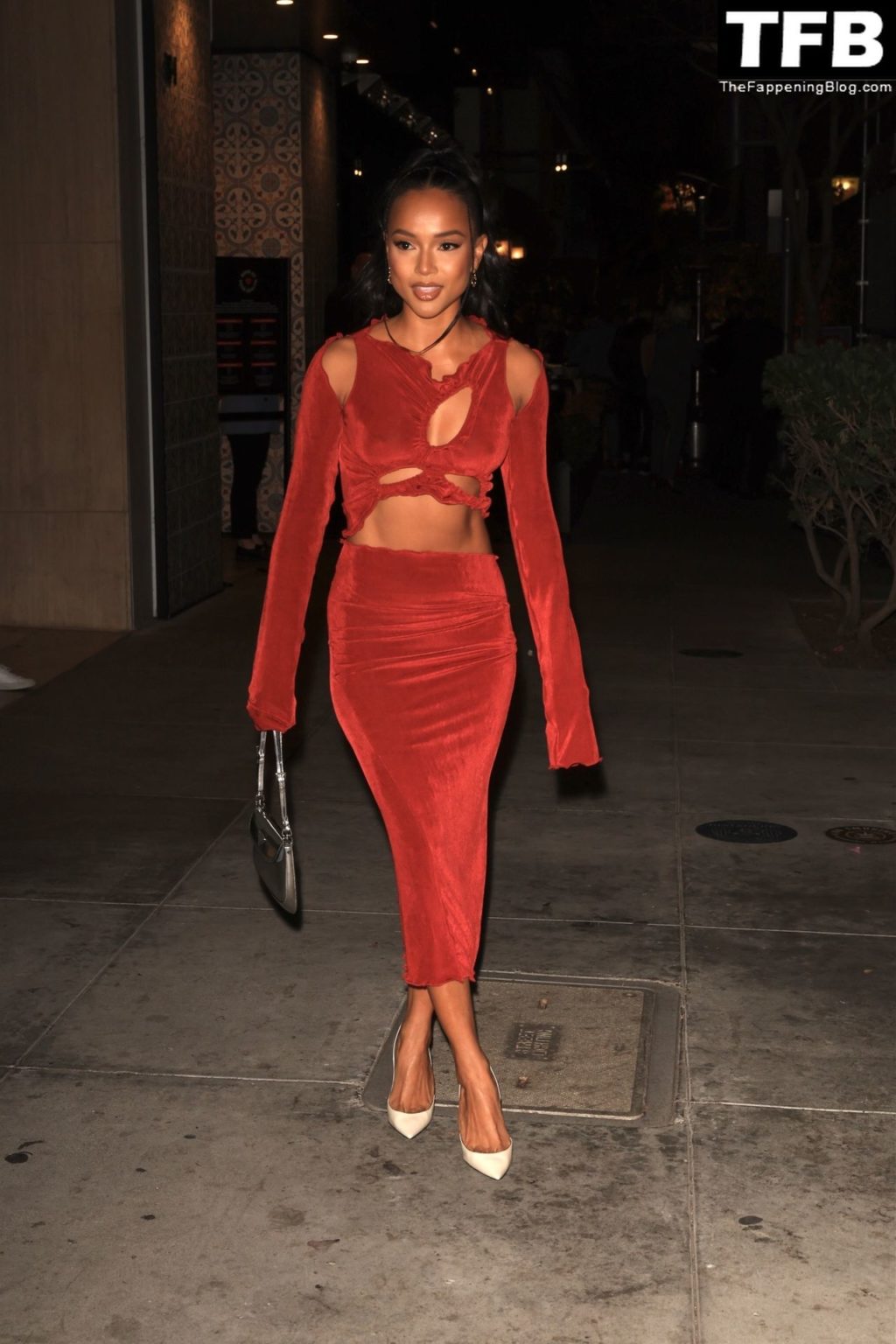 Karrueche Tran Sexy The Fappening Blog 18 1 1024x1536 - Karrueche Tran Shows Her Pokies in a Red Dress at The Hollywood Reporter’s Oscar Nominees Night (68 Photos)