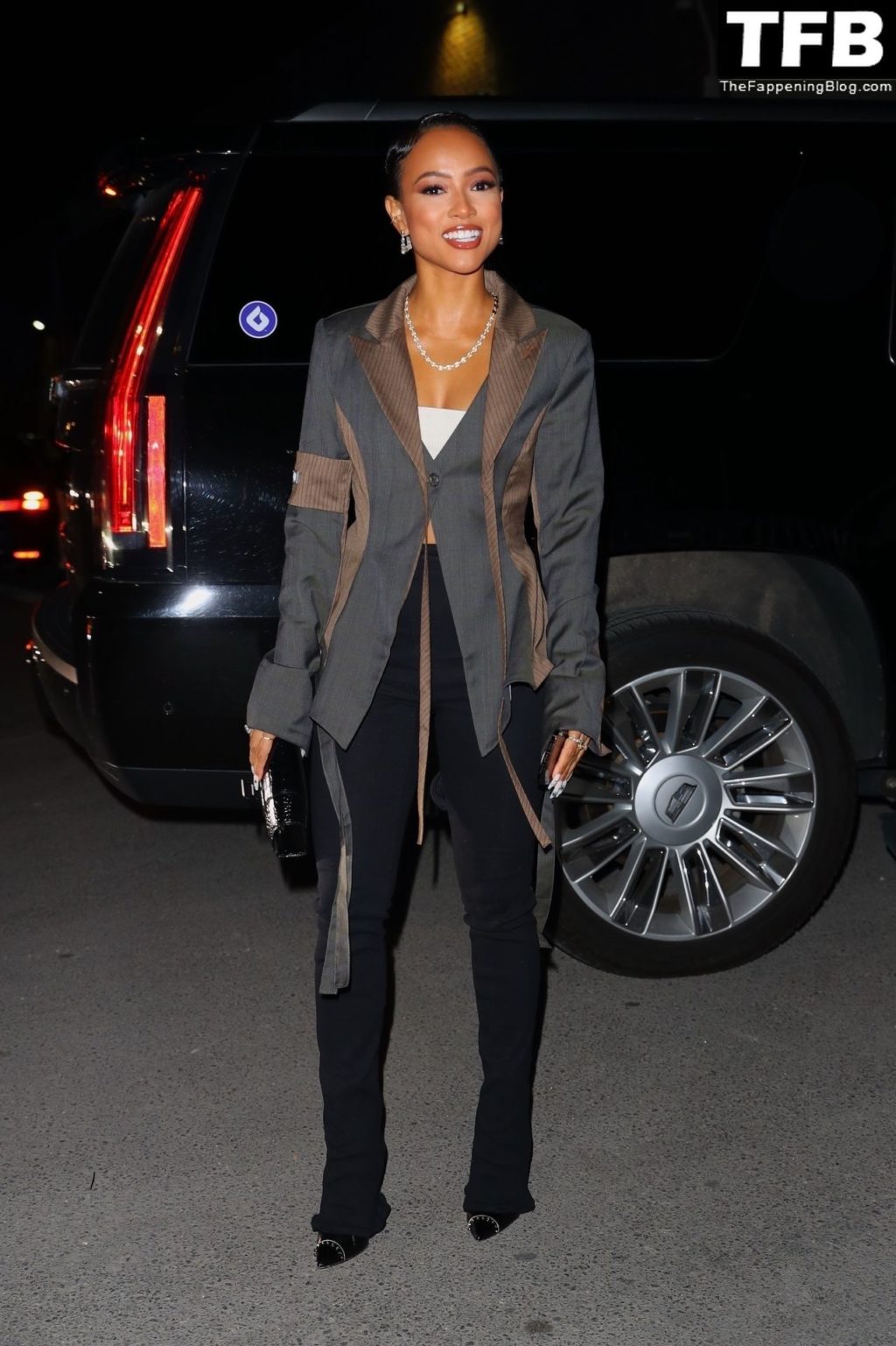 Karrueche Tran Sexy The Fappening Blog 19 1024x1537 - Karrueche Tran Shows Off Her Toned Abs in NYC (26 Photos)