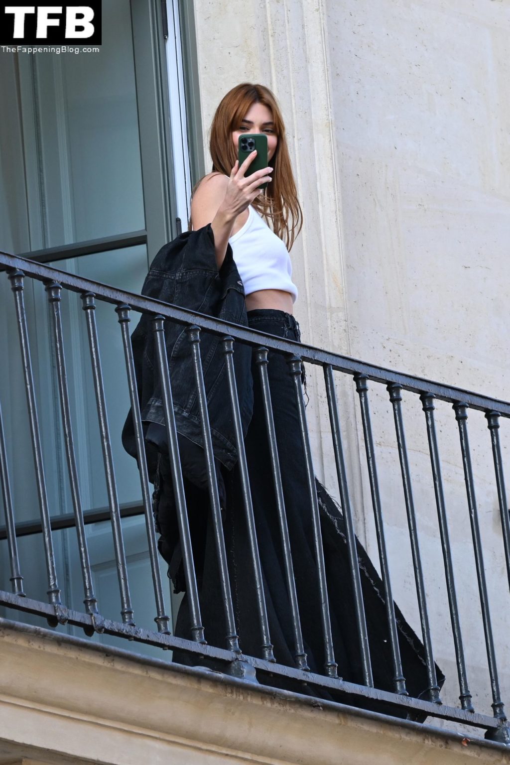 Kendall Jenner Braless The Fappening Blog 10 1024x1536 - Braless Kendall Jenner Poses in Paris (141 Photos)