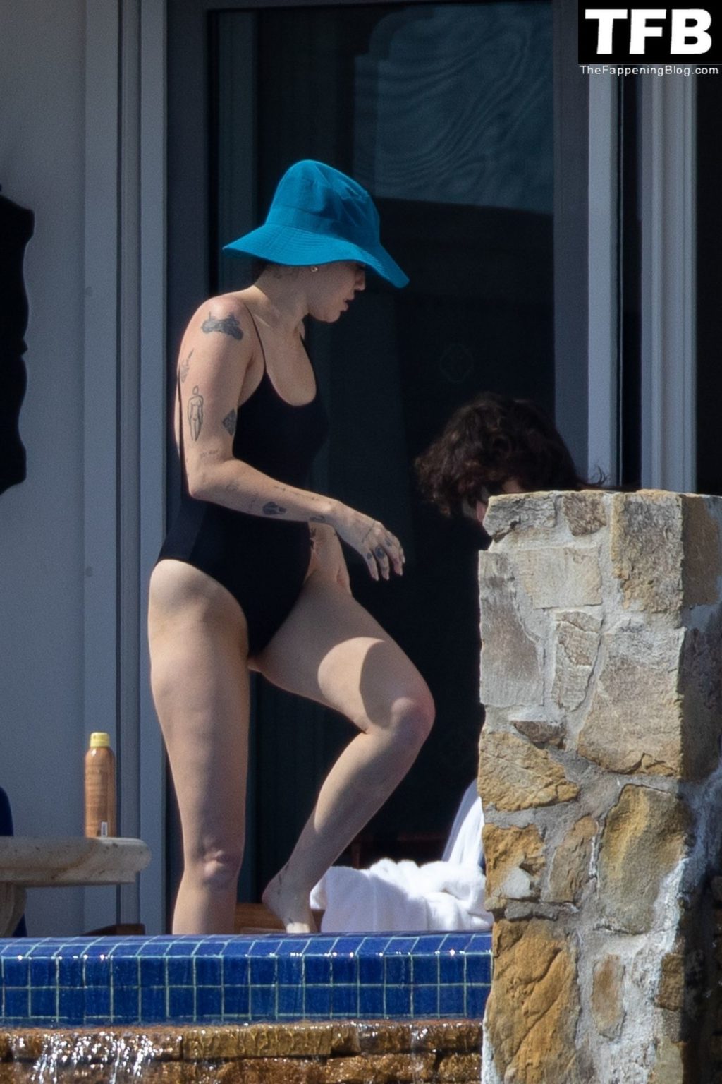 Miley Cyrus Sexy The Fappening Blog 19 1024x1536 - Miley Cyrus Brings Beach Body to Cabo San Lucas Alongside Her New Rumored Boyfriend (36 Photos)