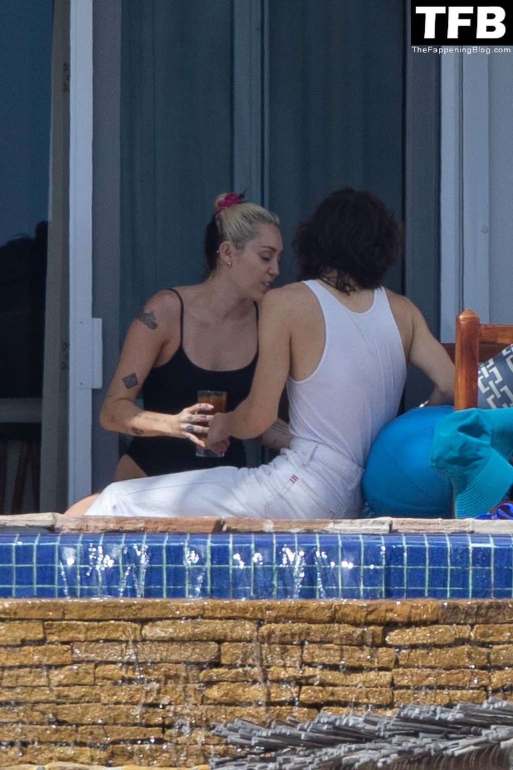 Miley Cyrus Sexy The Fappening Blog 29 1024x1536 - Miley Cyrus Brings Beach Body to Cabo San Lucas Alongside Her New Rumored Boyfriend (36 Photos)