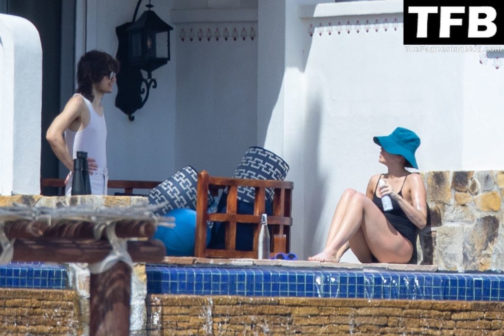 Miley Cyrus Sexy The Fappening Blog 33 1024x683 - Miley Cyrus Brings Beach Body to Cabo San Lucas Alongside Her New Rumored Boyfriend (36 Photos)