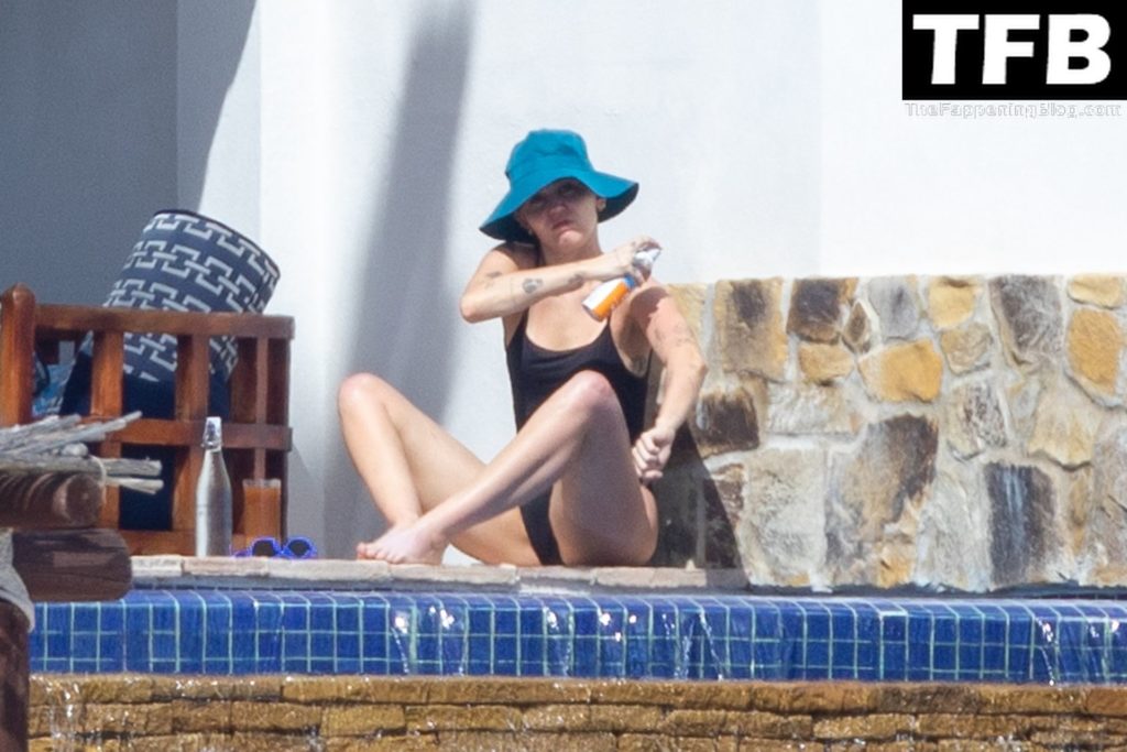 Miley Cyrus Sexy The Fappening Blog 35 1024x683 - Miley Cyrus Brings Beach Body to Cabo San Lucas Alongside Her New Rumored Boyfriend (36 Photos)