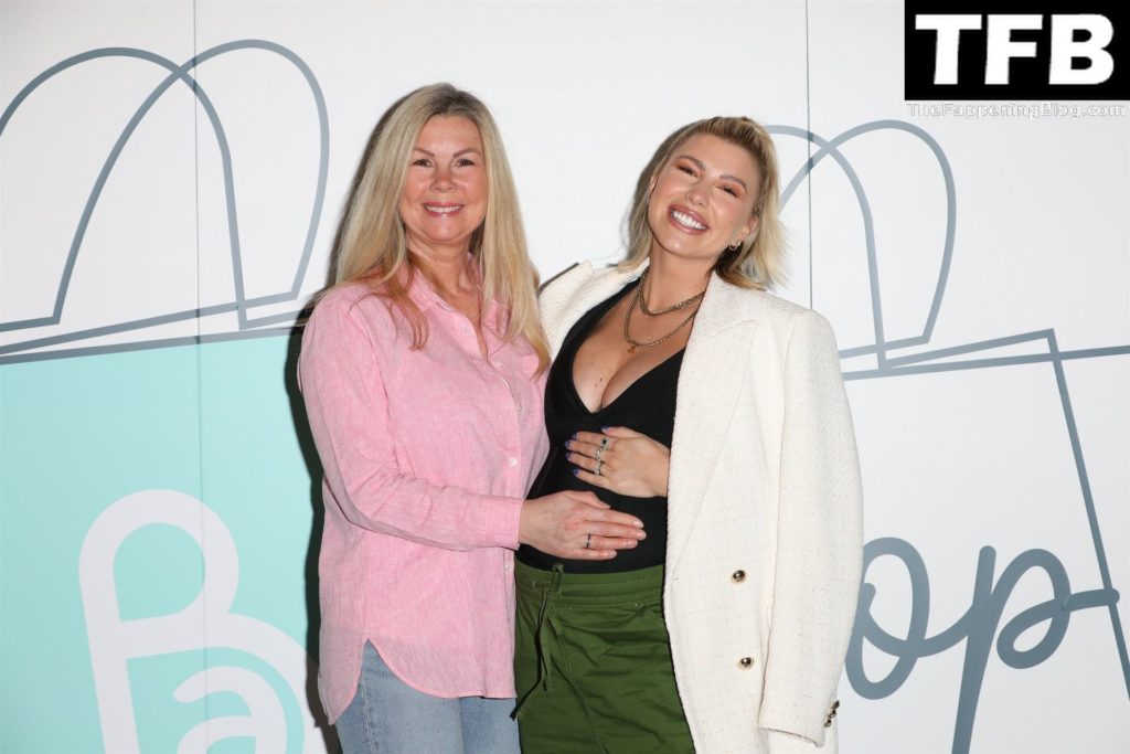 Olivia Bowen Sexy The Fappening Blog 32 1024x683 - Pregnant Olivia Bowen Attends The Baby Show at ExCel in London (74 Photos)