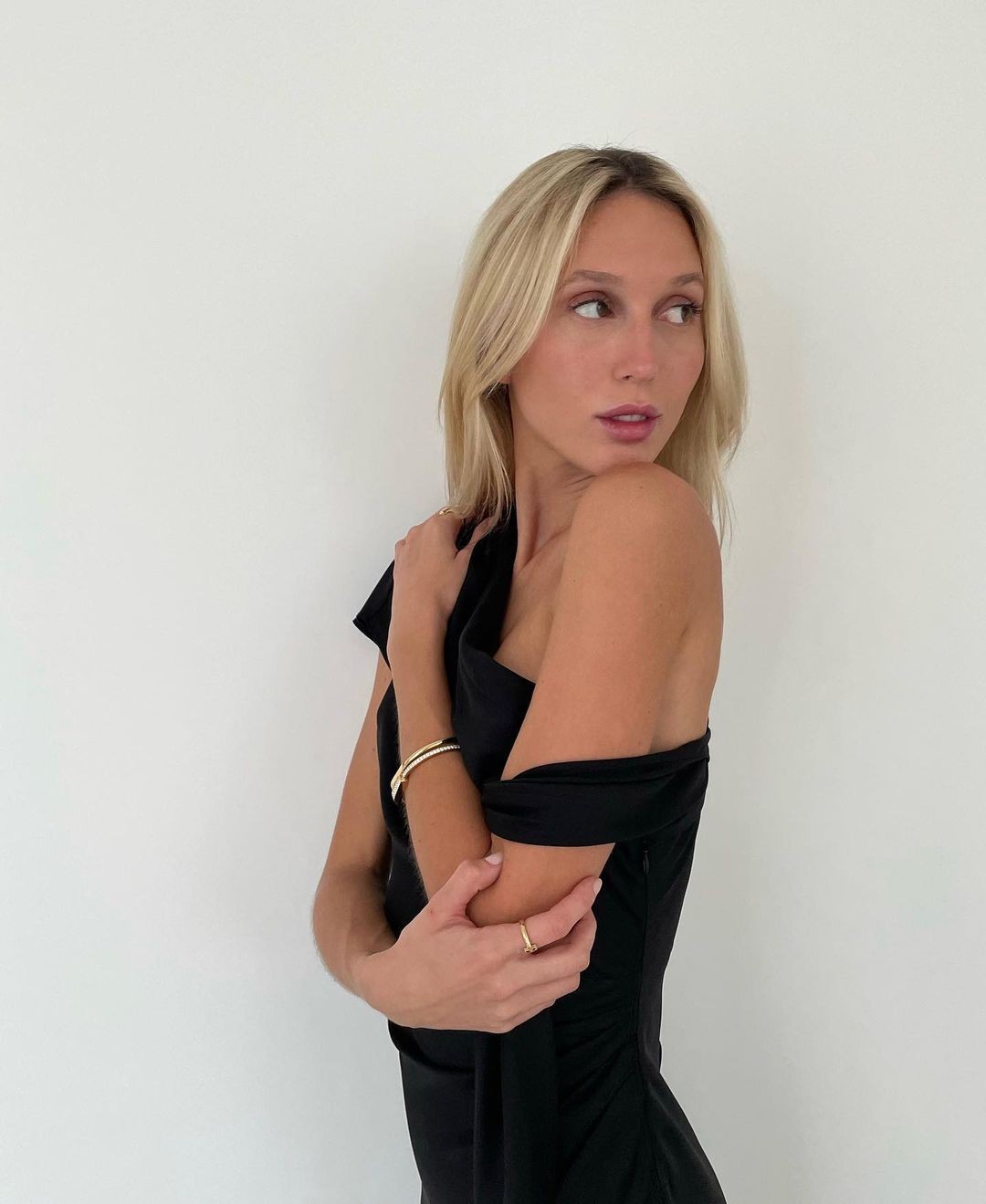 Olympia of Greece Sexy TheFappening.Pro 4 - Olympia of Greece In Little Black Dress (5 Photos)