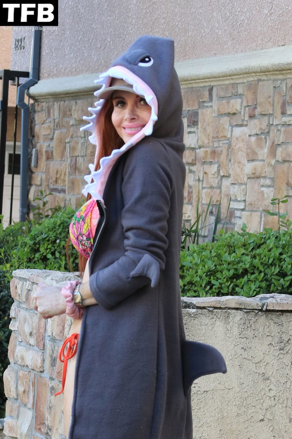 Phoebe Price Sexy The Fappening Blog 14 1024x1536 - Phoebe Price Poses in a Shark Hoodie in Los Angeles (31 Photos)